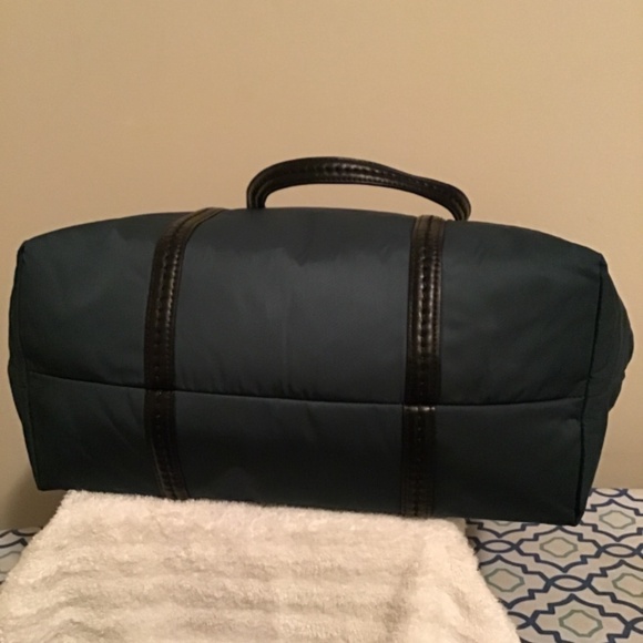 🔥 est offers, Vera Bradley, 19X14, nylon, NWT, See pictures, travel tote - Picture 3 of 6